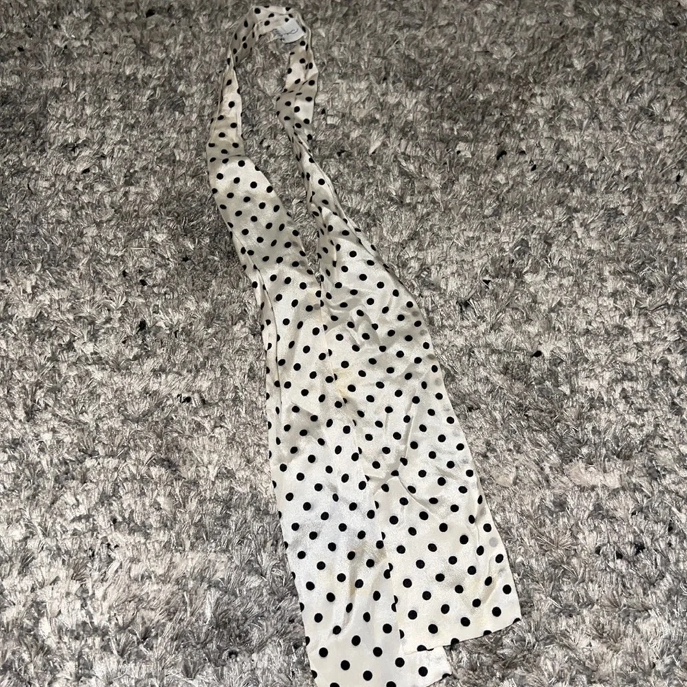 Black and white scarf Vintage Oscar Del La Renta